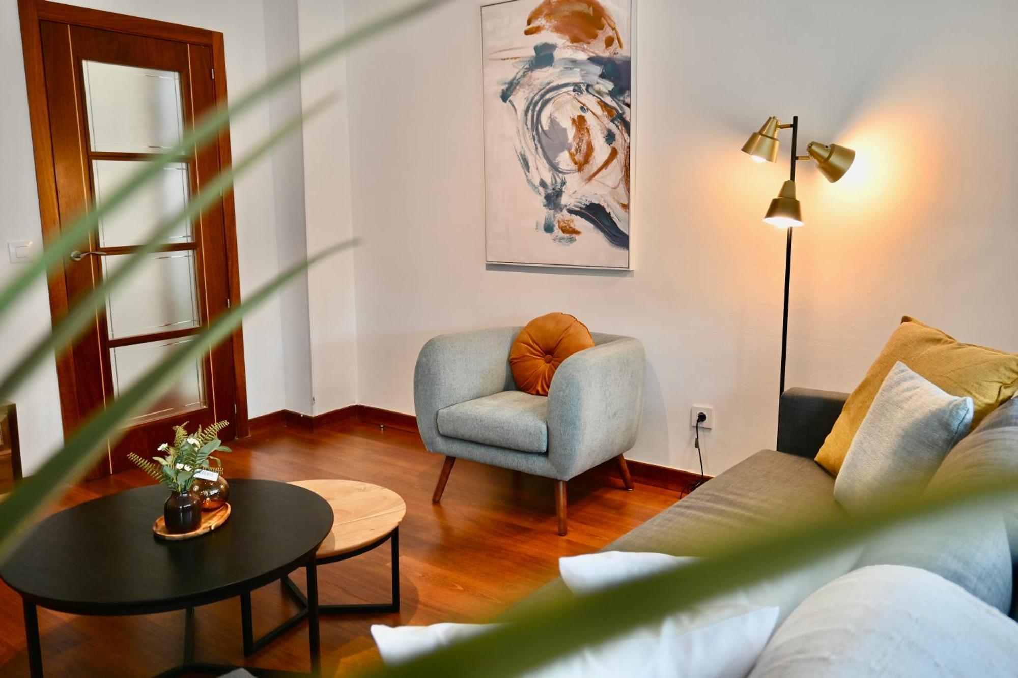 Apartment For Vivienda Temporal De Cuatro En Arganzuela Man102